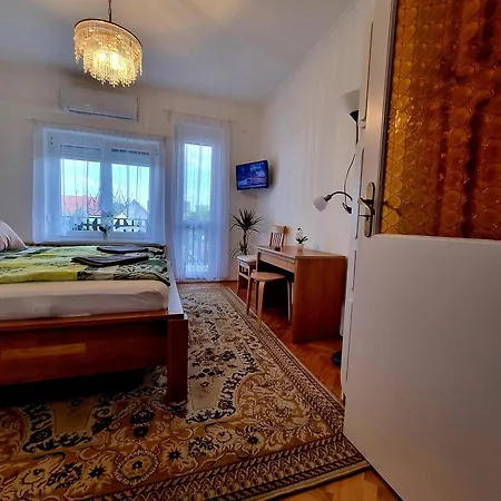 Nordi 1 With Balcony - Balaton, דירה